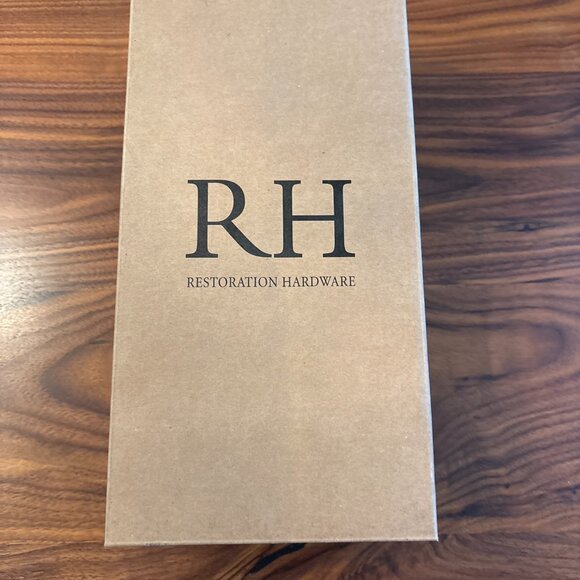 RH Spritz Tissue Holder – Polished Stainless Steel - Picture 6 of 7